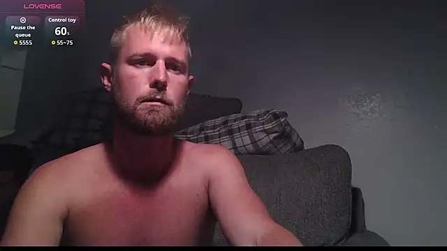 Snapshot of W1LBURN chatting on 04/25/26, 09:01 W1LBURN online show from 04/25/26, 09:01