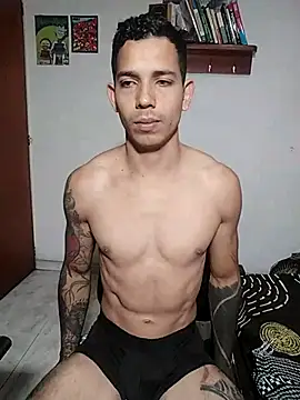 Snapshot of chero_95 chatting on 10/17/25, 07:16 chero 95 online show from 10/17/25, 07:16