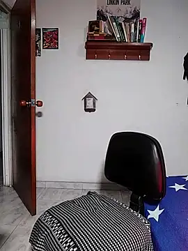 Snapshot of chero_95 chatting on 10/21/25, 07:25 chero 95 online show from 10/21/25, 07:25