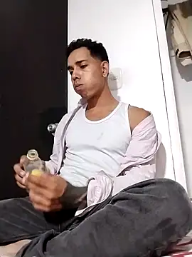 Snapshot of chero_95 chatting on 04/07/26, 10:42 chero 95 online show from 04/07/26, 10:42