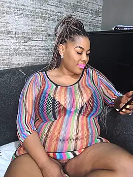 Snapshot of ExclusiveLeexx chatting on 11/07/25, 01:11 ExclusiveLeexx online show from 11/07/25, 01:11