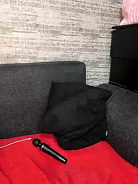 Snapshot of ExclusiveLeexx chatting on 04/01/26, 10:05 ExclusiveLeexx online show from 04/01/26, 10:05