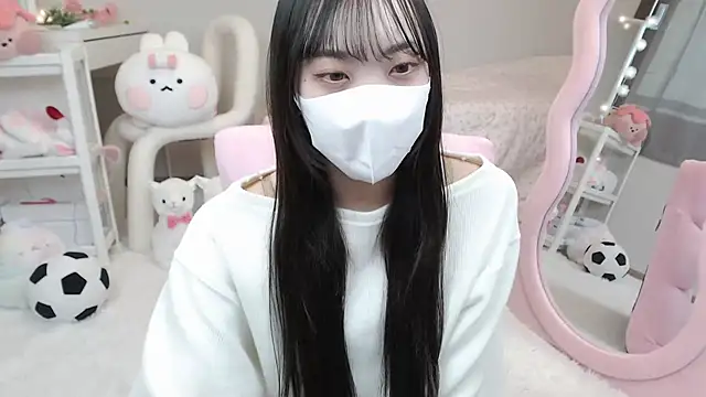 momo room online show from 01/02/25, 06:07