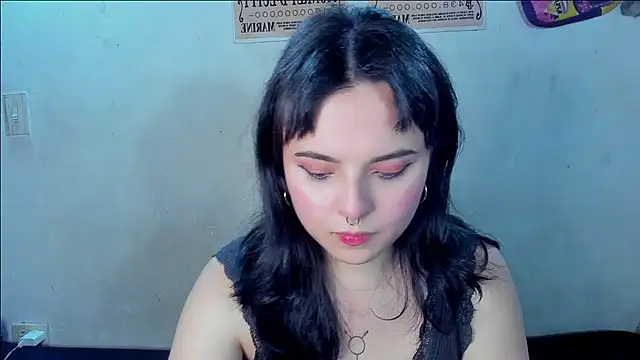 Snapshot of elizabethtaylorxxx chatting on 10/26/25, 12:38 elizabethtaylorxxx online show from 10/26/25, 12:38