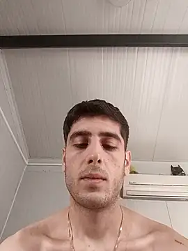 arenn1997 online show from 12/16/25, 12:21