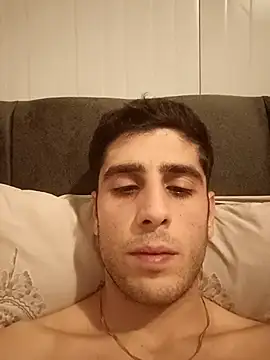 arenn1997 online show from 12/20/25, 12:40