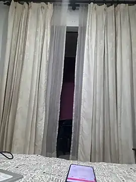 Snapshot of viollett_28 chatting on 12/03/24, 12:24 viollett 28 online show from 12/03/24, 12:24