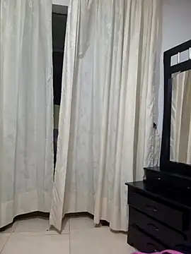 Snapshot of viollett_28 chatting on 02/26/25, 12:49 viollett 28 online show from 02/26/25, 12:49