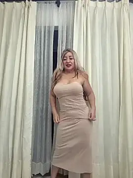 Snapshot of viollett_28 chatting on 03/14/26, 12:06 viollett 28 online show from 03/14/26, 12:06