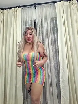 Snapshot of viollett_28 chatting on 03/20/26, 11:31 viollett 28 online show from 03/20/26, 11:31