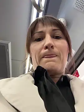 Snapshot of ZhenjaPoledance chatting on 03/06/25, 02:18 ZhenjaPoledance online show from 03/06/25, 02:18