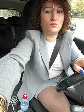 Snapshot of ZhenjaPoledance chatting on 09/18/25, 07:43 ZhenjaPoledance online show from 09/18/25, 07:43