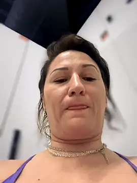 Snapshot of ZhenjaPoledance chatting on 10/20/25, 06:47 ZhenjaPoledance online show from 10/20/25, 06:47