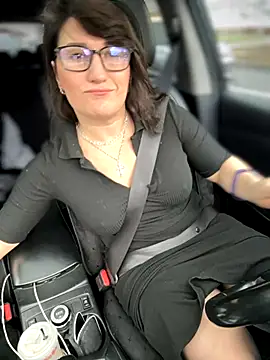 Snapshot of ZhenjaPoledance chatting on 10/29/25, 08:49 ZhenjaPoledance online show from 10/29/25, 08:49