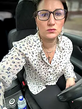 Snapshot of ZhenjaPoledance chatting on 11/12/25, 06:36 ZhenjaPoledance online show from 11/12/25, 06:36