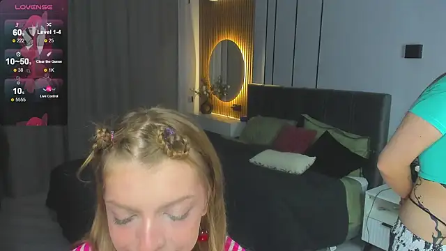 Snapshot of Hannah_Carr chatting on 11/16/25, 05:40 Hannah Carr online show from 11/16/25, 05:40