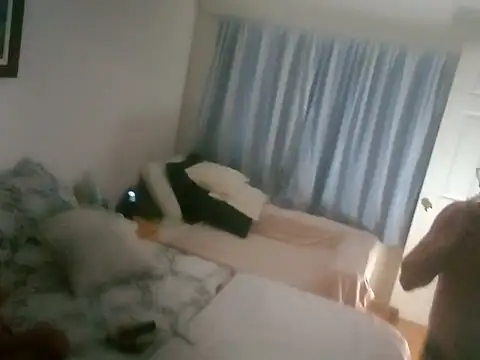 Snapshot of Vinyboy69 chatting on 10/15/25, 12:55 Vinyboy69 online show from 10/15/25, 12:55