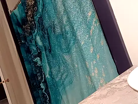 Snapshot of Vinyboy69 chatting on 11/04/25, 08:08 Vinyboy69 online show from 11/04/25, 08:08