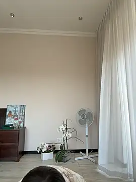 Hott Lolla online show from 09/09/25, 09:42