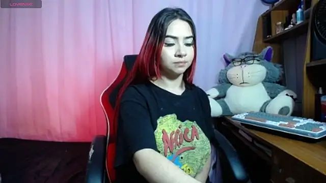 corallwells online show from 10/15/25, 11:49