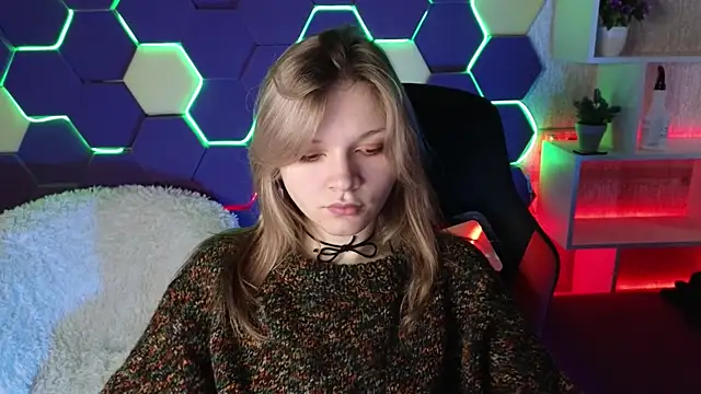 Snapshot of LitaBrom chatting on 12/27/24, 04:26 LitaBrom online show from 12/27/24, 04:26