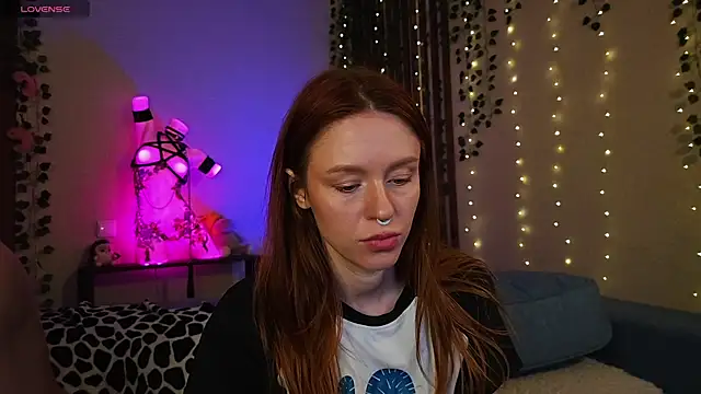  SweetFox  online show from 11/16/25, 01:00