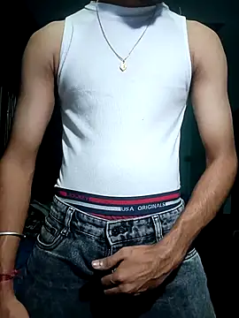 Snapshot of ansh777777777 chatting on 11/07/25, 01:22 ansh777777777 online show from 11/07/25, 01:22