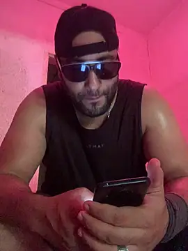 Snapshot of eljefedamino1994 chatting on 07/13/26, 03:59 eljefedamino1994 online show from 07/13/26, 03:59