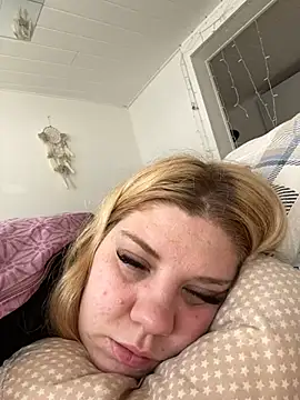 LenaundLeon online show from 03/16/25, 09:05