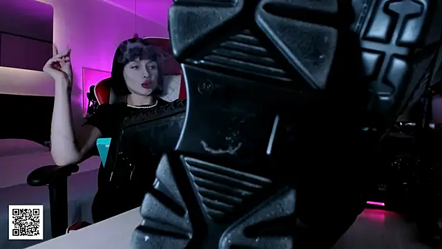 Snapshot of _Goddess_Misha_ chatting on 09/30/25, 09:20  Goddess Misha  online show from 09/30/25, 09:20