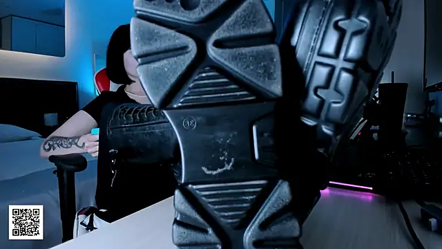 Snapshot of _Goddess_Misha_ chatting on 11/03/25, 09:16 Goddess Misha online show from 11/03/25, 09:16