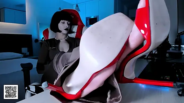 Snapshot of _Goddess_Misha_ chatting on 11/25/25, 08:53 Goddess Misha online show from 11/25/25, 08:53