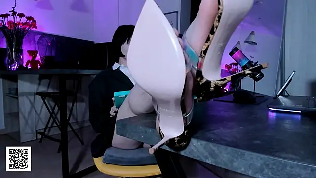 Snapshot of _Goddess_Misha_ chatting on 03/07/26, 09:23 Goddess Misha online show from 03/07/26, 09:23