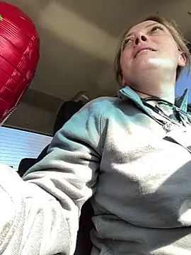 lezbean24 online show from 02/11/26, 06:24