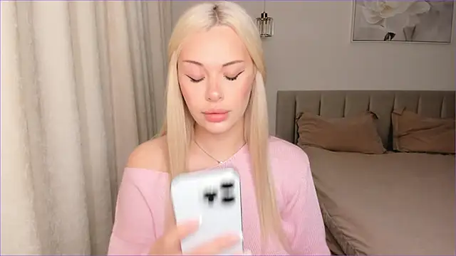 Snapshot of Lina_Flores chatting on 11/01/25, 03:41 Lina Flores online show from 11/01/25, 03:41