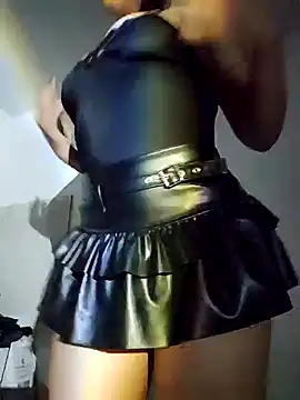 Snapshot of xmoira3x chatting on 12/14/24, 06:35 xmoira3x online show from 12/14/24, 06:35