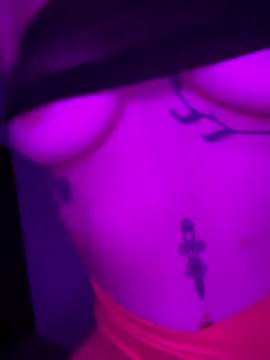 Snapshot of xmoira3x chatting on 03/16/25, 10:42 xmoira3x online show from 03/16/25, 10:42