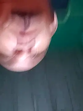 Snapshot of Cris29_84 chatting on 03/01/26, 09:44 Cris29 84 online show from 03/01/26, 09:44