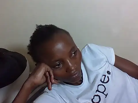 SexyNeedle22 online show from 10/06/25, 09:23