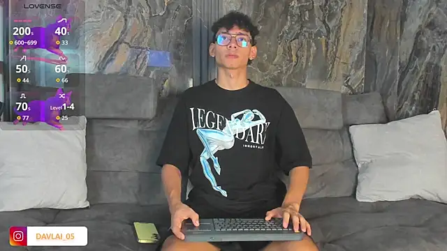 Daviid laidd online show from 12/22/25, 07:33