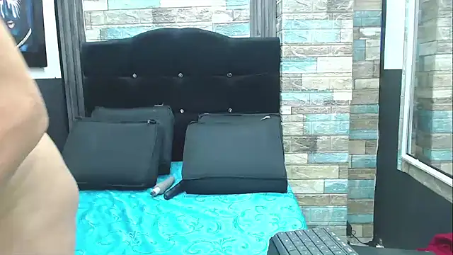 Snapshot of chicholina_bigtits chatting on 11/04/25, 08:08 chicholina bigtits online show from 11/04/25, 08:08