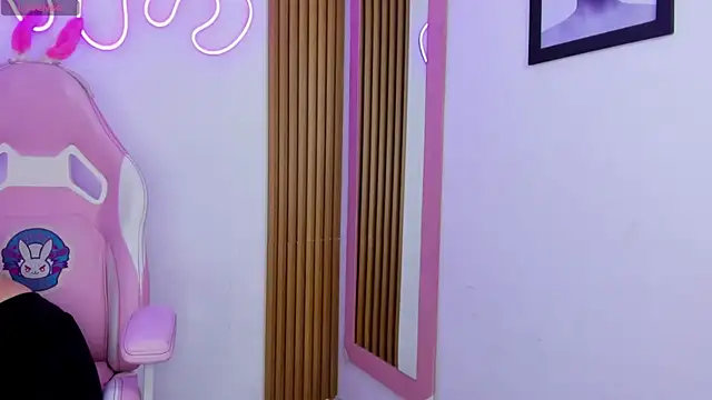 emilymiller tcw online show from 03/14/25, 11:34