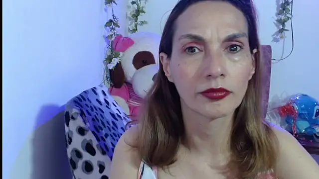 italagomez  online show from 11/30/25, 01:15