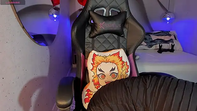 IamNayuta online show from 02/17/25, 08:04