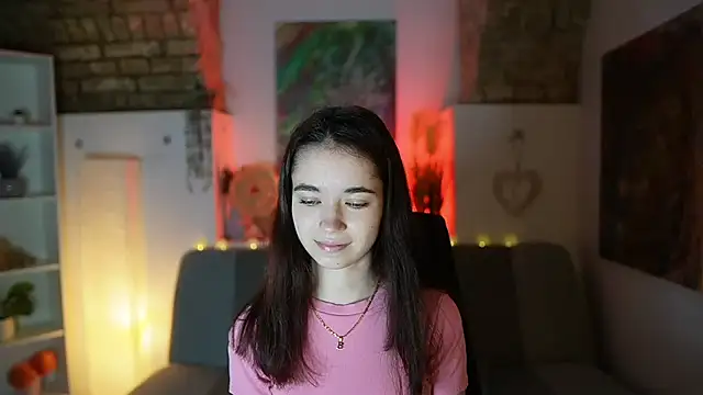 Gia Paige18 online show from 02/05/25, 08:11