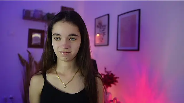 Gia Paige18 online show from 11/07/25, 09:42