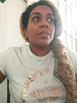 ELLA KELLY online show from 12/22/25, 01:08