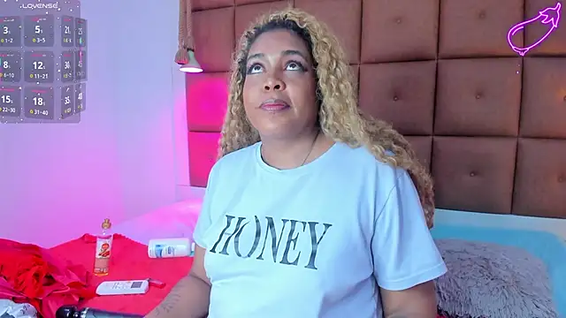 ELLA KELLY online show from 02/09/26, 12:31