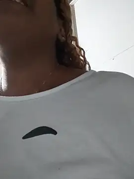 ELLA KELLY online show from 04/08/26, 12:27