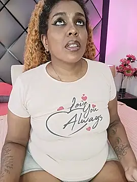 Snapshot of ELLA_KELLY chatting on 06/30/26, 11:55 ELLA KELLY online show from 06/30/26, 11:55